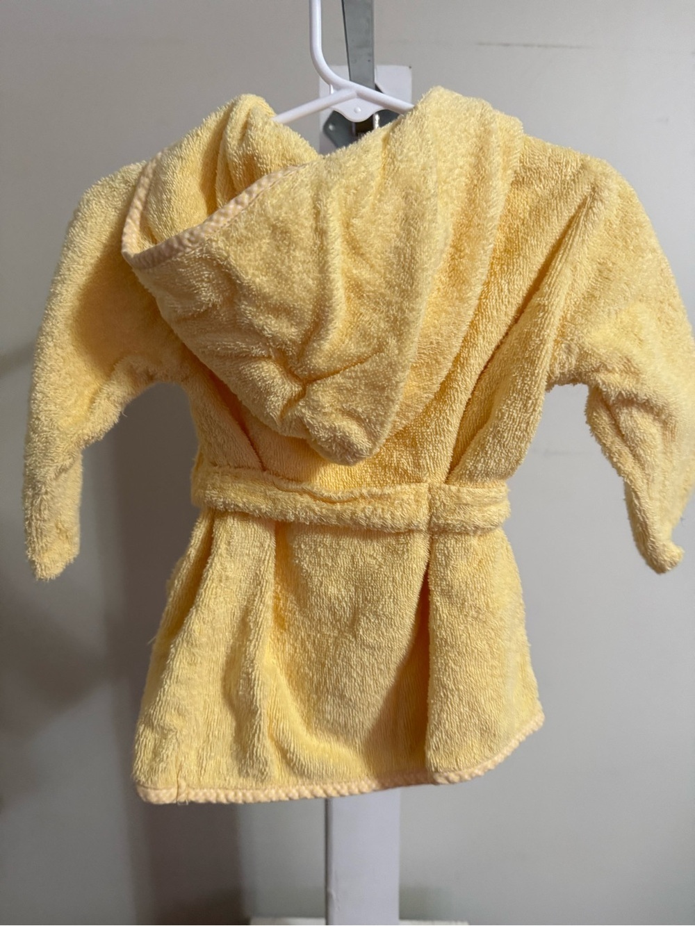 Carter’s Hooded Ducky Bath Robe - Picture 6 of 6